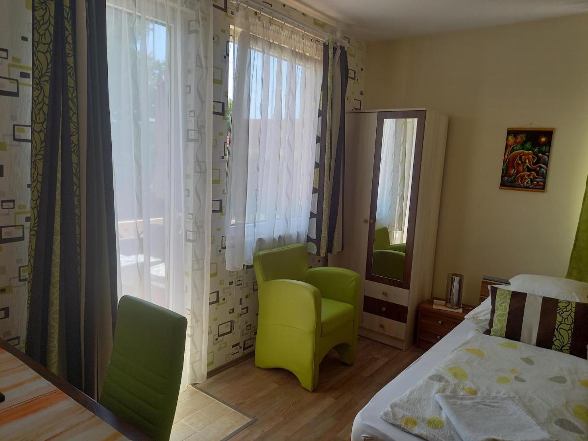 Medea Apartman Бюк Экстерьер фото